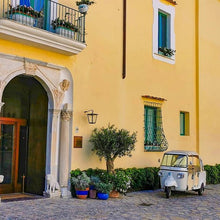 Load image into Gallery viewer, Sightseeing Tour With Ape calessino around Amalfi Coast