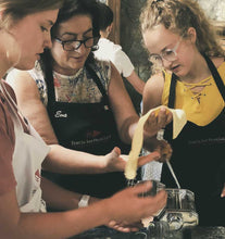 Load image into Gallery viewer, Cooking Class & Wine Tasting in Tramonti