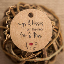 Load image into Gallery viewer, Round Wedding Favor Tags , customized Labels 200 pcs
